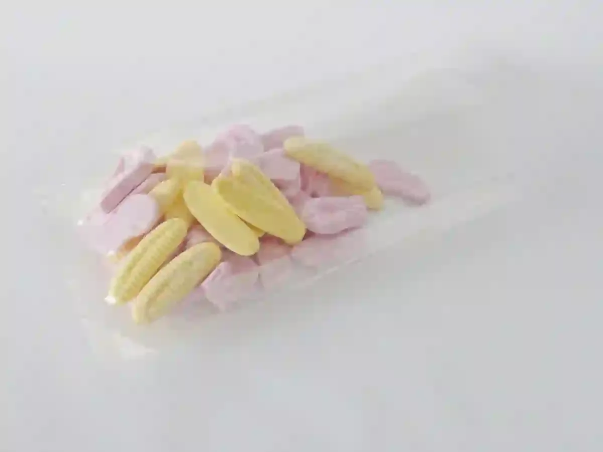 Cellophane Gusseted Bags — Cellophane Bag With Gusset — 203 × 152 × 305 mm